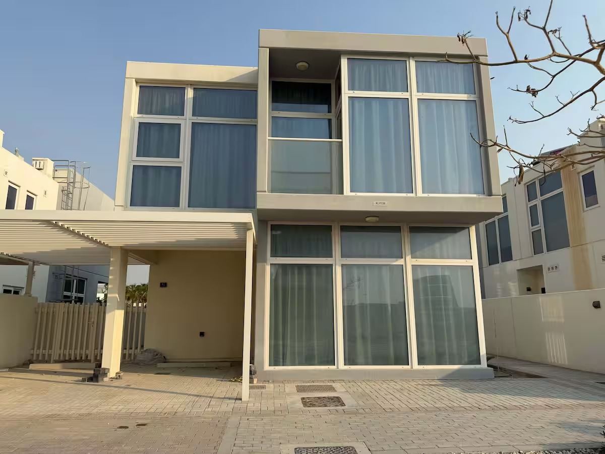 Front of the 7-bedroom villa in DAMAC Hills 2